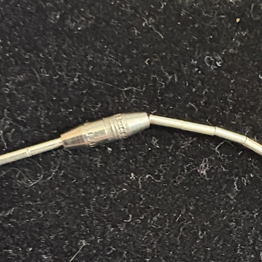 Vintage Mother of Pearl Silver Butterfly Pendant Necklace - Picture 3 of 7